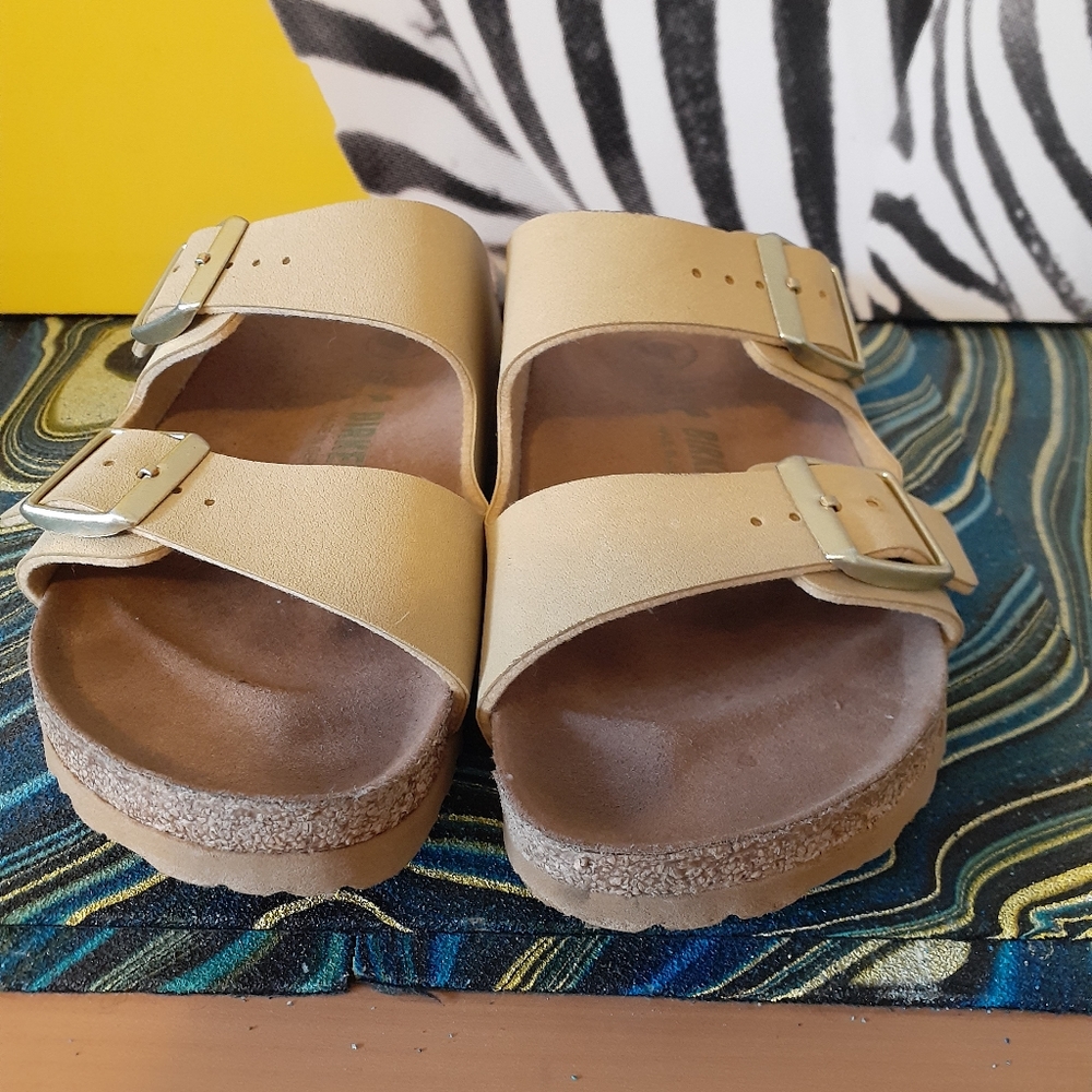 BIRKENSTOCK Sandals - Picture 5 of 8